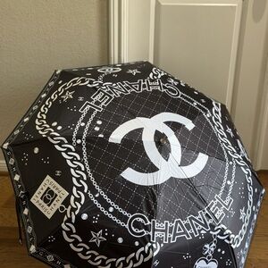 CHANEL Black & White CC Logo Umbrella